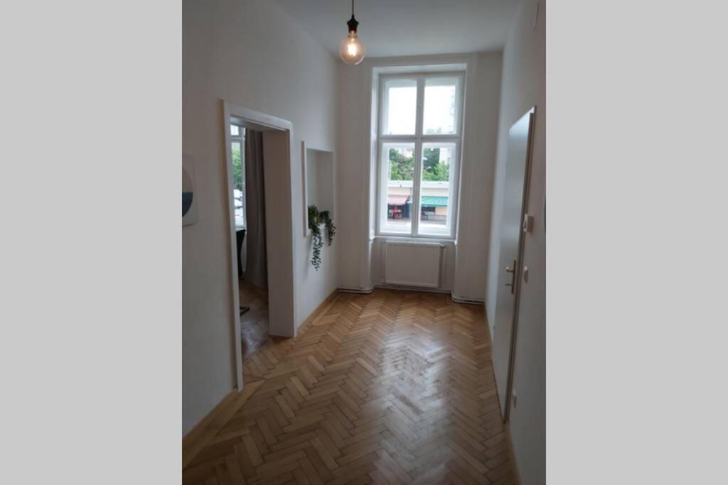 Lovely New 2 Bedroom Near Hannovamarkt Wien Exteriör bild